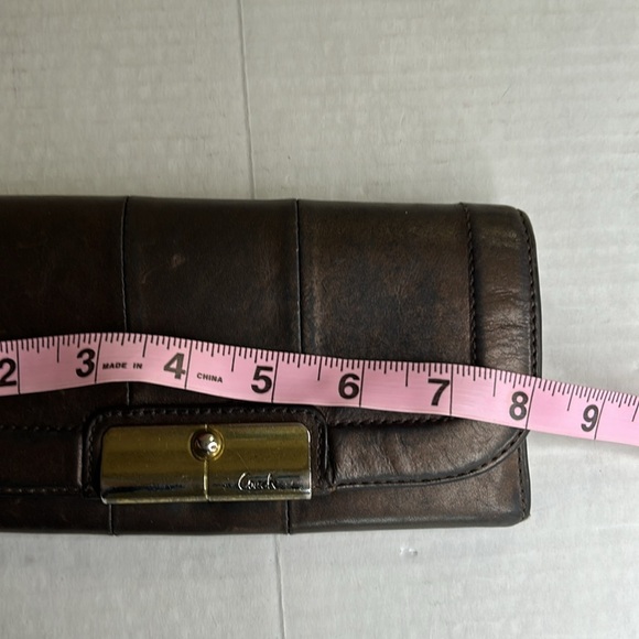 COACH WOMENS VINTAGE SOFT BROWN LEATHER WALLET - Picture 12 of 15